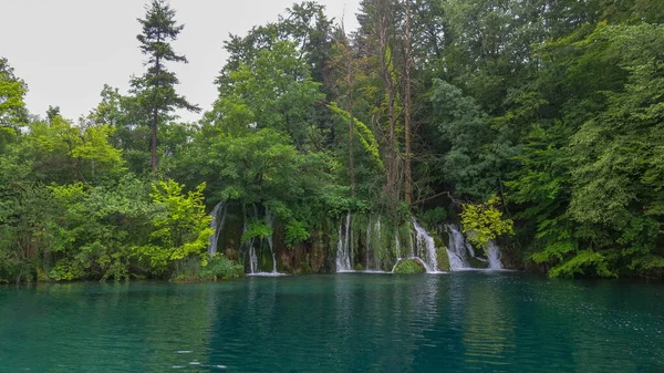 Piękny Krajobraz Parku Narodowym Jeziora Plitwickie Chorwacji — Zdjęcie stockowe