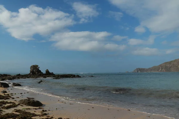 Formazioni Rocciose Sulla Spiaggia Mandalika Kuta Beach Lombok Indonesia Cielo — Foto Stock