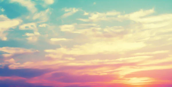 パステル カラーの空ソフト色の背景 ストック写真 C Kikkalek