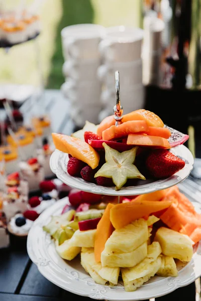 Banquete Casamento Com Comida Saborosa — Fotografia de Stock