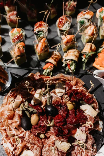 Banquete Casamento Com Comida Saborosa — Fotografia de Stock