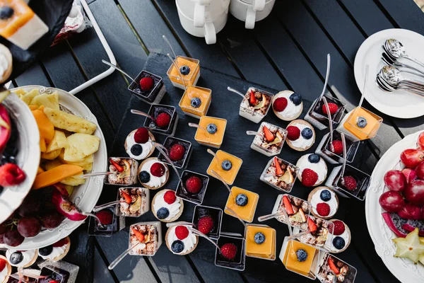 Banquete Bodas Con Comida Sabrosa —  Fotos de Stock