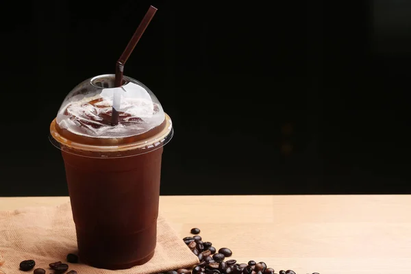 Ice Americano Kopi Hitam Dan Biji Kopi — Stok Foto