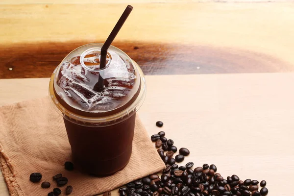 Ice Americano Kopi Hitam Dan Biji Kopi — Stok Foto