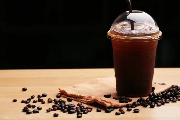 Ice Americano Kopi Hitam Dan Biji Kopi — Stok Foto