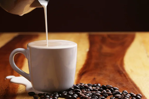 Горячий Латте Горячий Кофе Молочная Пена Деревянном Полу — стоковое фото