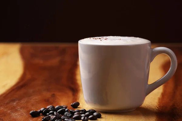 Heißer Latte Heißer Kaffee Und Milchschaum Auf Holzboden — Stockfoto