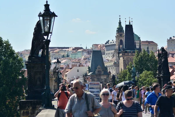 Praga Repubblica Ceca Luglio 2018 Vista Soleggiata Dal Ponte Carlo — Foto Stock