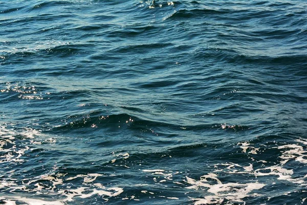Абстрактна Текстура Стирання Прозоро Блакитної Поверхні Води Океану Підсвічуванням Низьких — стокове фото