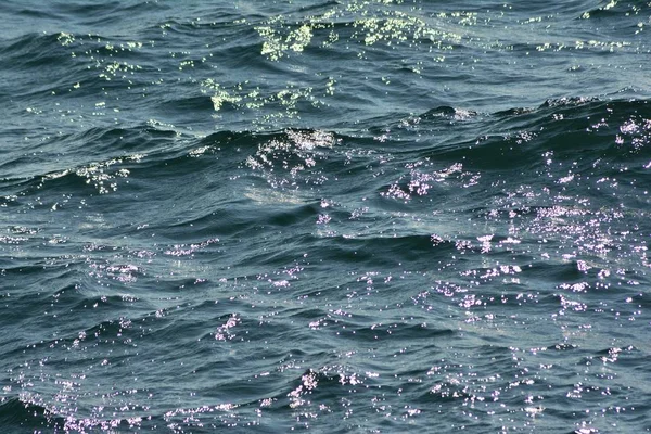 Textura Abstrata Ondulação Superfície Água Oceano Azul Claro Com Ondas — Fotografia de Stock