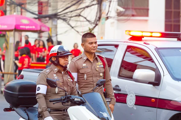 Nakhon Sawan Tajlandia Lutego Niezidentyfikowany Policemanstanding Azjatki Przedniej Części Parada — Zdjęcie stockowe