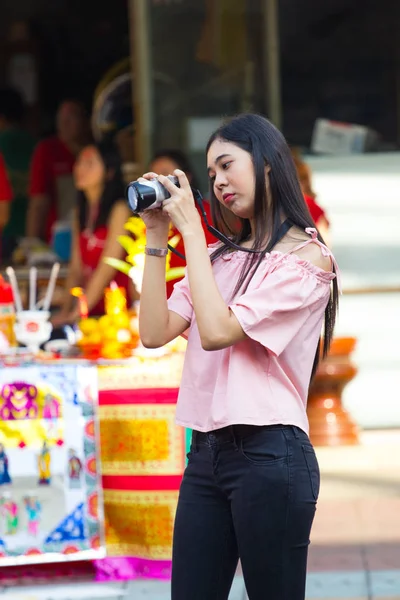 Nakhon Sawan Thailand February Unidentified Asian Woman Taking Photo Chinese — Stock Photo, Image