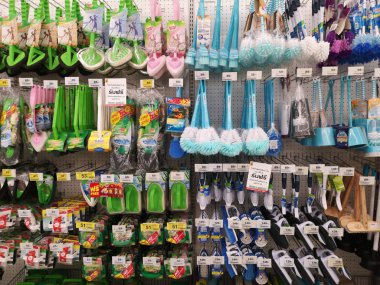 Chiang Rai, Tayland - 12 Şubat: araç ve ekipmanları temizlik seti süpermarkette 12 Şubat 2019 Chiang rai, Tayland satılan.