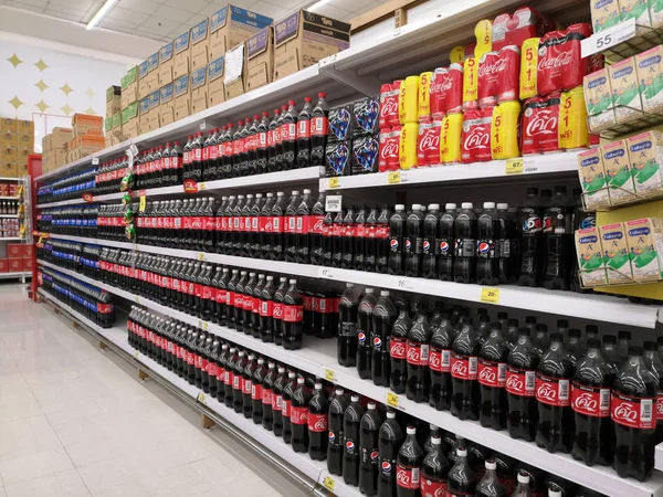 Chiang Rai Thailand Fevereiro Garrafas Refrigerantes Nas Prateleiras Vendidas Supermercado — Fotografia de Stock