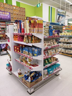 Chiang Rai, Tayland - 4 Mart: o aperatifler çeşitli markalarda satılan