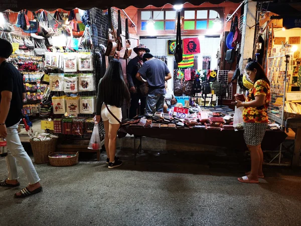 LOEI ,THAILAND - JUNE 12 : Unidentified people buying and selling souvenirs in night walking street market  on June 12, 2019 in Loei, Thailand. — Stock Photo, Image