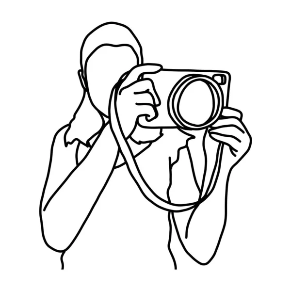 Mujer tomando la foto con la ilustración del vector de la cámara bosquejo garabato mano dibujada con líneas negras aisladas sobre fondo blanco — Vector de stock