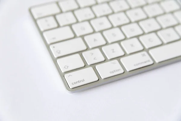 Aluminum Computer Keyboard White Keys White Background — Stock Photo, Image