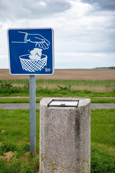 Basura Panel Para Conservación Del Medio Ambiente — Foto de Stock