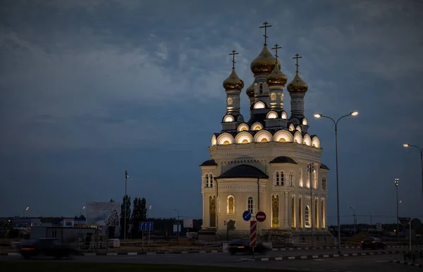 Voronej şehir gece kilisede