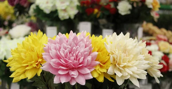 Yapay çiçek güzel buket