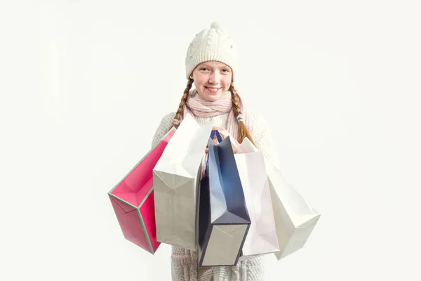 Κορίτσι Τσάντες Δώρων Ανοιχτόχρωμο Φόντο Ψώνια Πριν Χριστούγεννα — Φωτογραφία Αρχείου