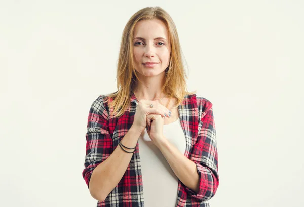 Heureuse Jeune Femme Avec Sourire Sur Visage Plié Les Mains — Photo