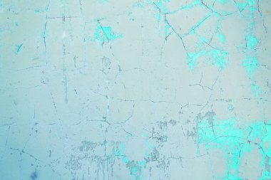 Mavi beyaz boyayla boyanmış eski bir duvarın dokusu.