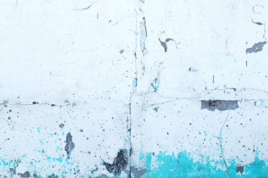Mavi beyaz boyayla boyanmış eski bir duvarın dokusu.