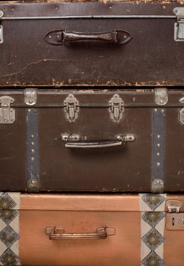 retro eski püskü bavul closeup yığını