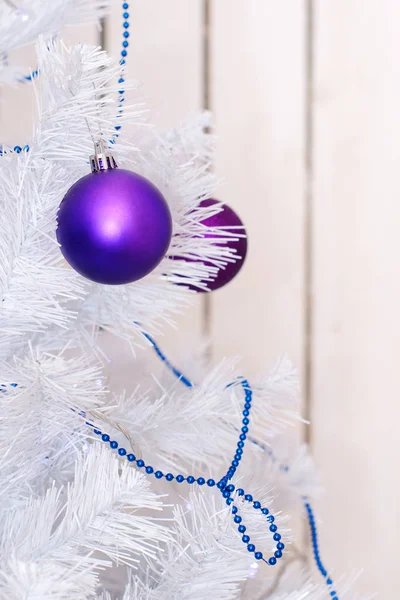 Purple Decorative Balls White Christmas Tree — Stock Photo, Image