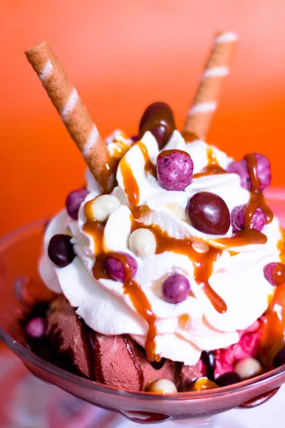 Glasschale Auf Tabletinde Eisbecher