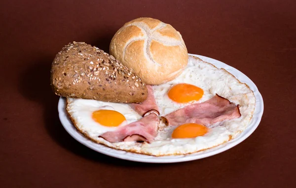 Jambon & Yumurta mit Brot 