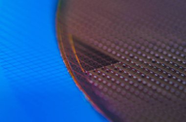 Silikon 'dan Makro Chip Teknoloji Arkaplanını Gofretliyor