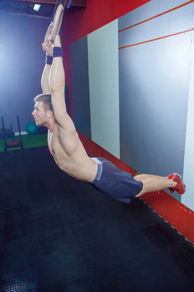 Muscle Motion Ung Man Gör Intensiv Cross Fit Träning Gymmet — Stockfoto