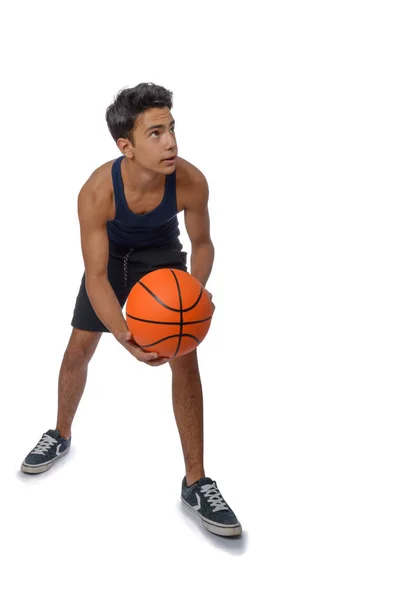 Portret Van Een Jonge Basketbalspeler Passeren Van Bal Kaukasische Jongen — Stockfoto