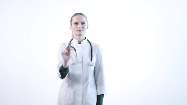 医学の若い専門家がインタラクティブなパネルを反転させます。未来の薬. — ストック動画