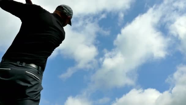 Zrenjanin Serbien 2018 Professioneller Golfer Führt Einen Richtigen Golfschlag Aus — Stockvideo