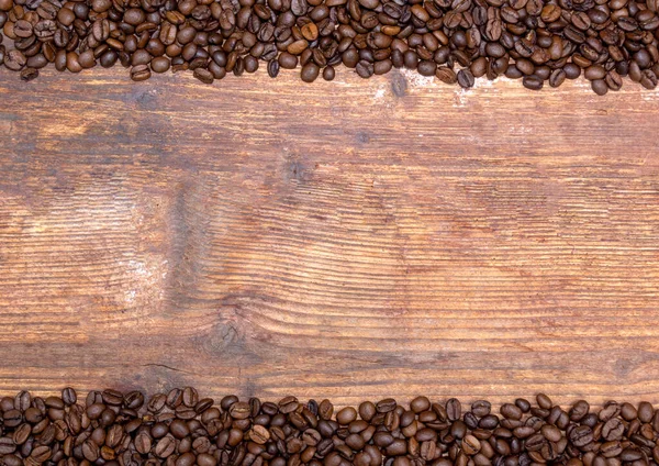 Ziarna Kawy Rozlane Drewnianym Tle Powyżej Poniżej — Zdjęcie stockowe