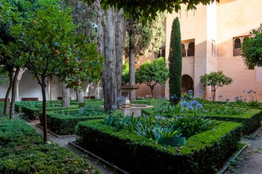 Granada, İspanya 'daki Alhambra bahçeleri