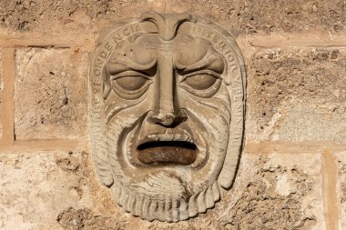 23 Ağustos 2019 Katedral Meydanı 'ndaki posta kutusu gibi. Havana, Küba