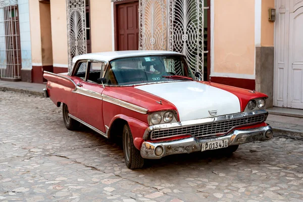 Agosto 2019 Scena Strada Con Una Vecchia Auto Americana Sulla — Foto Stock