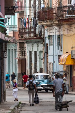4 Eylül 2019 'da Old Habana' da sokak sahnesi. Havana, Küba