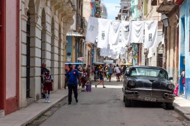 3 Eylül 2019 'da Old Habana' da sokak sahnesi. Havana, Küba