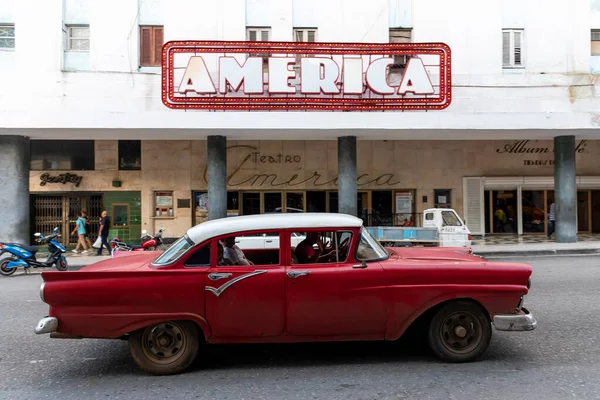 Szeptember 2109 Vintage Klasszikus Amerikai Autó Egy Utcában Old Havana — Stock Fotó