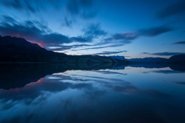 Dağlarda gün batımı