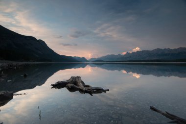 Dağlarda gün batımı