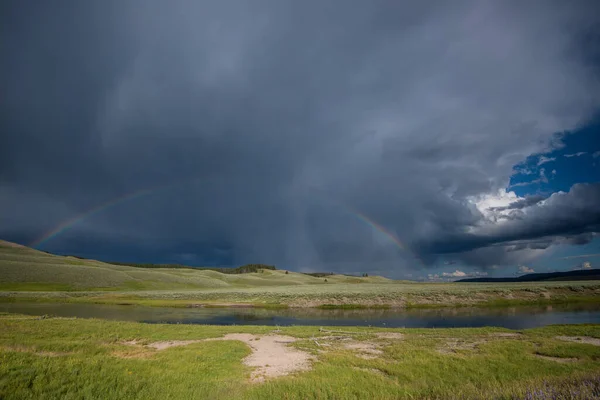 Dolina Hayden Yellowstone — Zdjęcie stockowe