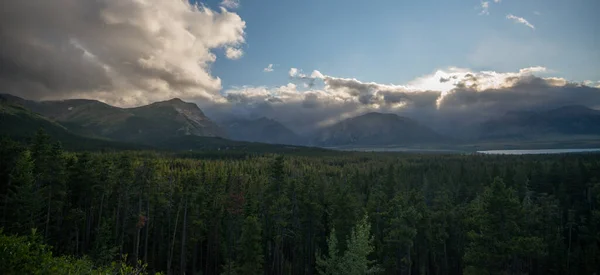 Tempesta Montagna — Foto Stock