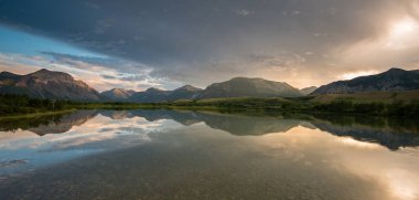 Waterton Ulusal Parkı, Alberta, Canda